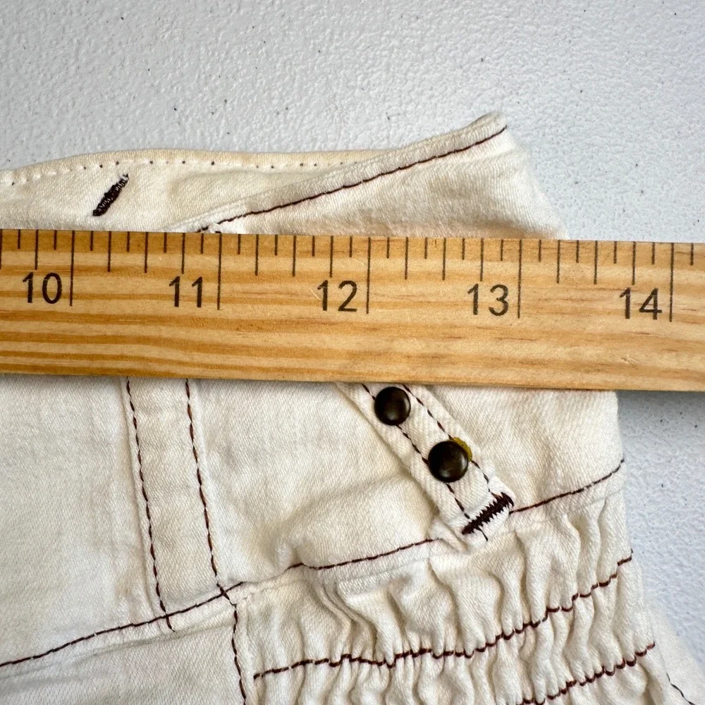 Colombian White Denim Skinny Capri Pants Western Studded Brown Stitch Size 12